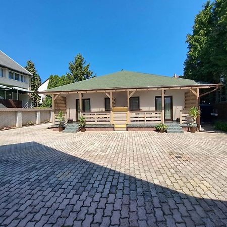 Istvan Apartmanok Keszthely Esterno foto