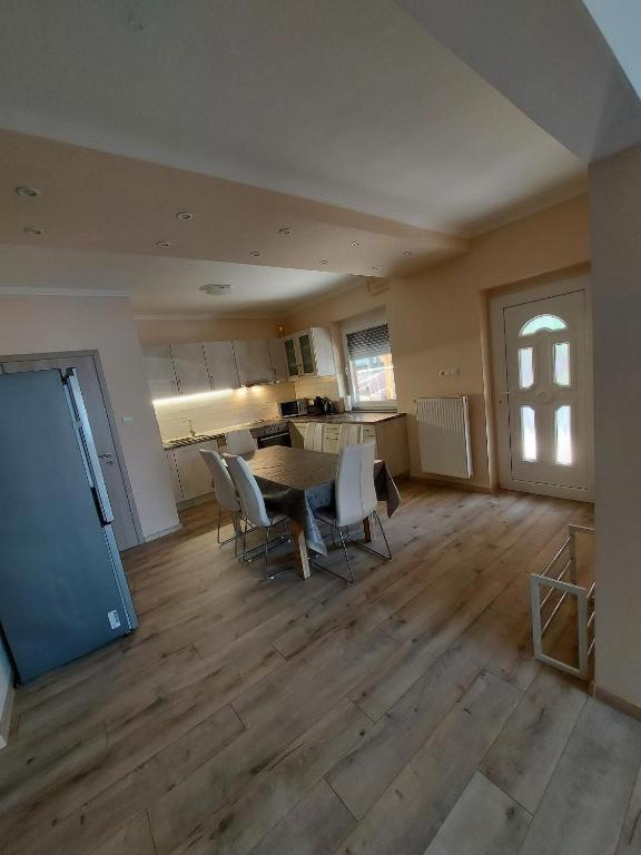Istvan Apartmanok Keszthely Esterno foto