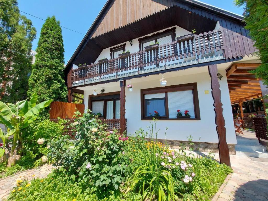 Istvan Apartmanok Keszthely Esterno foto