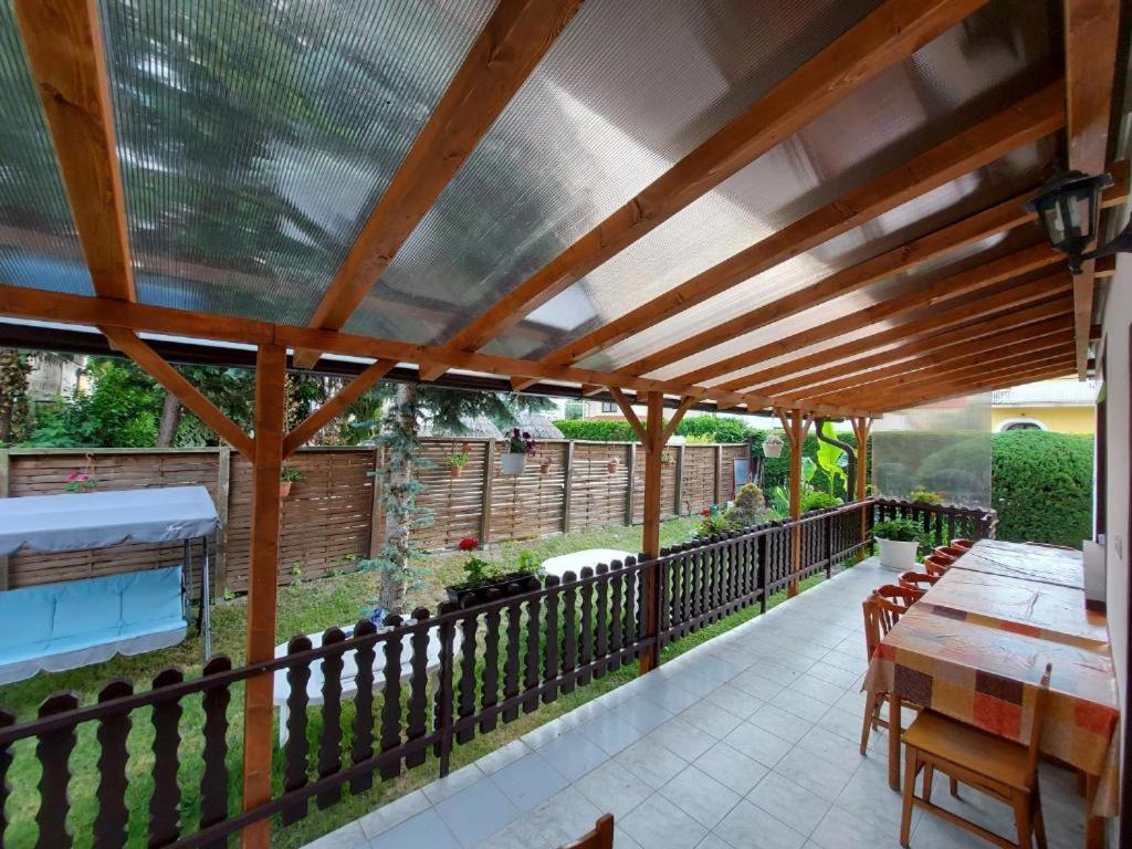 Istvan Apartmanok Keszthely Esterno foto