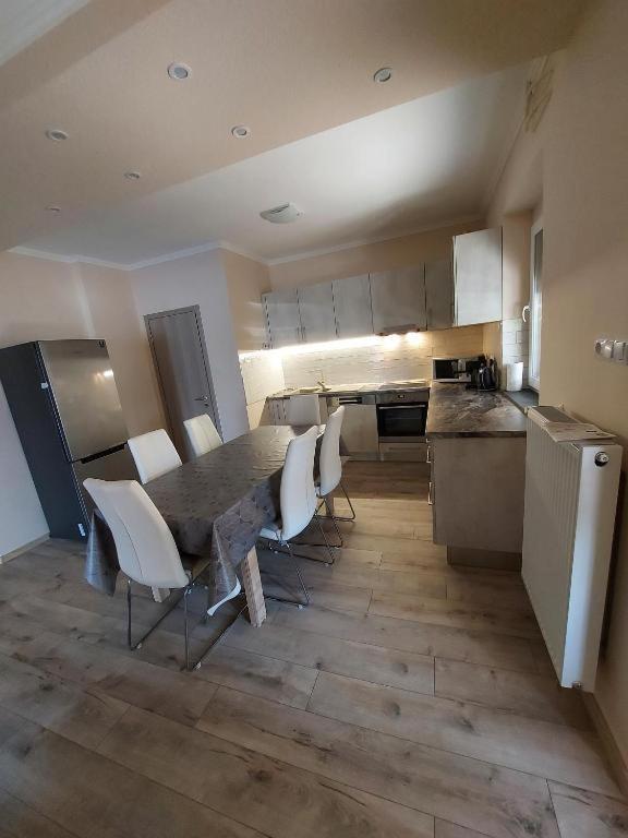 Istvan Apartmanok Keszthely Esterno foto